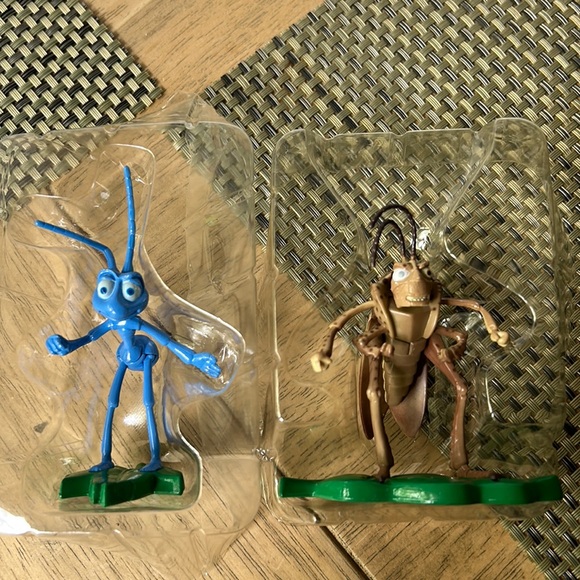 Set of Bug’s Life Die Cast figurines Flik & Hopper - Picture 1 of 9